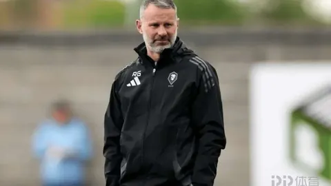 比利时主帅强调球队心态提升；坚定信心必能晋级